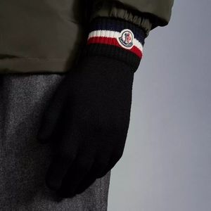 Moncler Men's Black Knit Logo-Trim Gloves